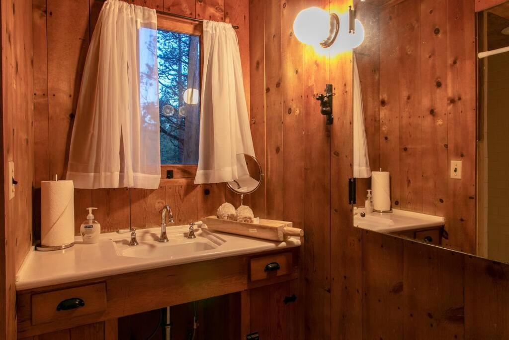 The Lodge At 11 Chimneys Idyllwild Esterno foto